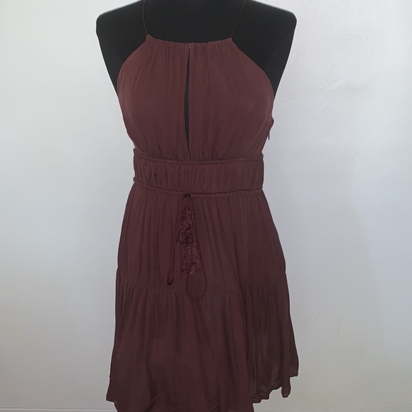 Cinq à‎ Sept Lotus Dress - Picture 9 of 16